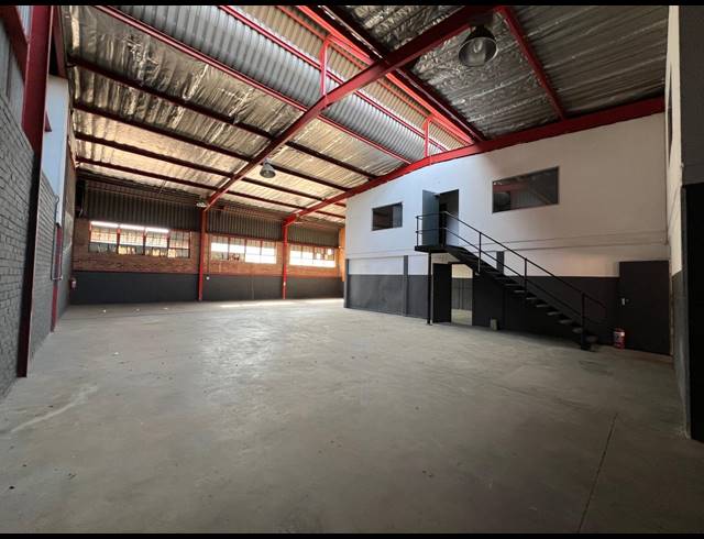 431M² WAREHOUSE TO LET IN STRIJDOMPARK